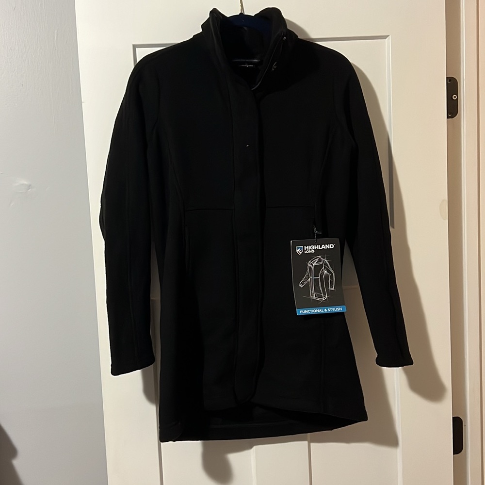 Kuhl highland long fleece, size small never worn.  Zip and button up